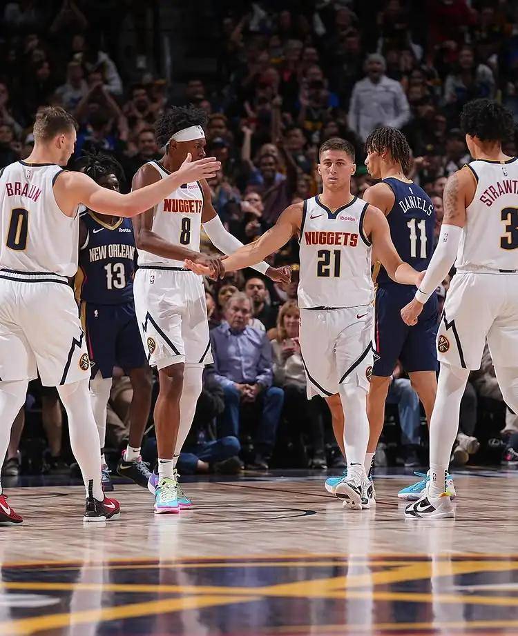 世界杯-左腿骨折！脚踝脱臼！NBA落选秀成功逆袭