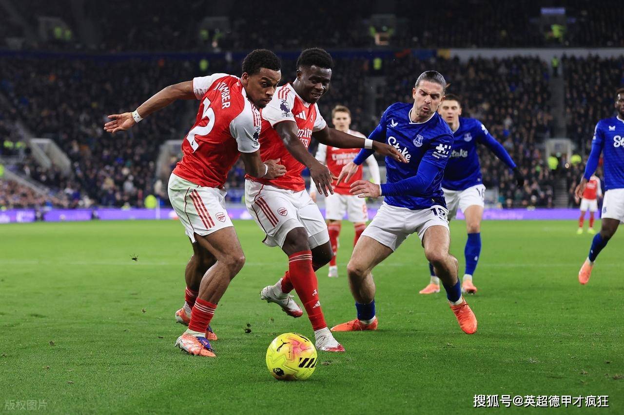 世界杯竞猜-利物浦伊萨克腓骨骨折！非洲后裔小腿纤细！阿森纳萨卡也要省着用