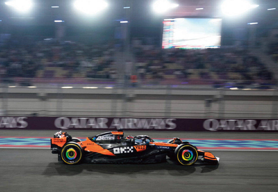 世界杯-F1卡塔尔站：大反弹！皮亚斯特里破纪录夺杆，角田裕毅首次击败维斯塔潘